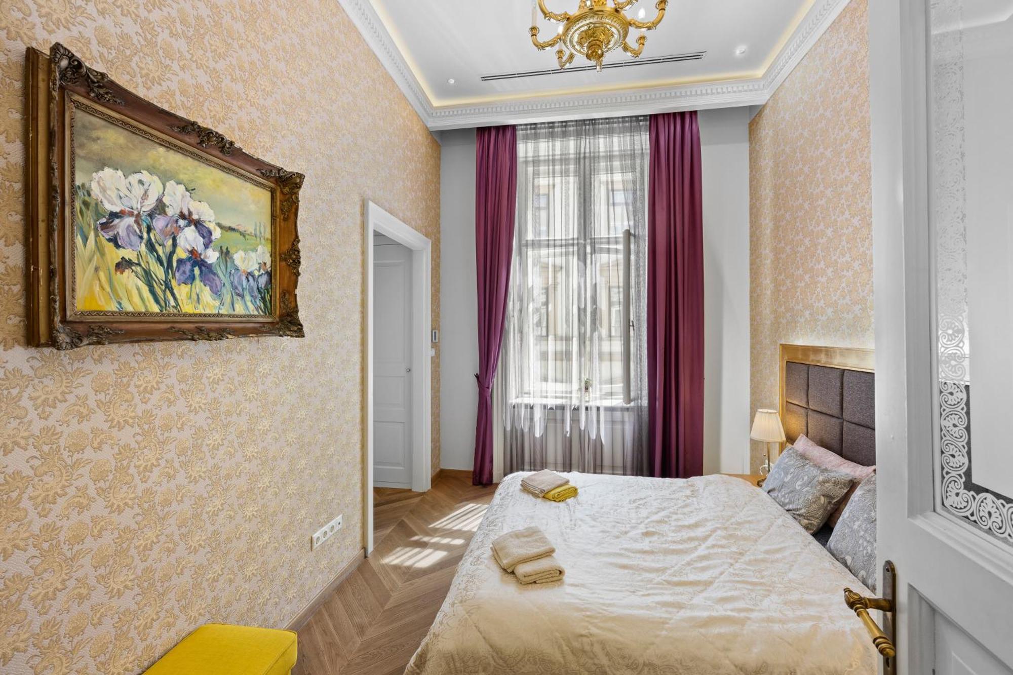 Count Zrinyi Luxourious Residence Budapest Extérieur photo
