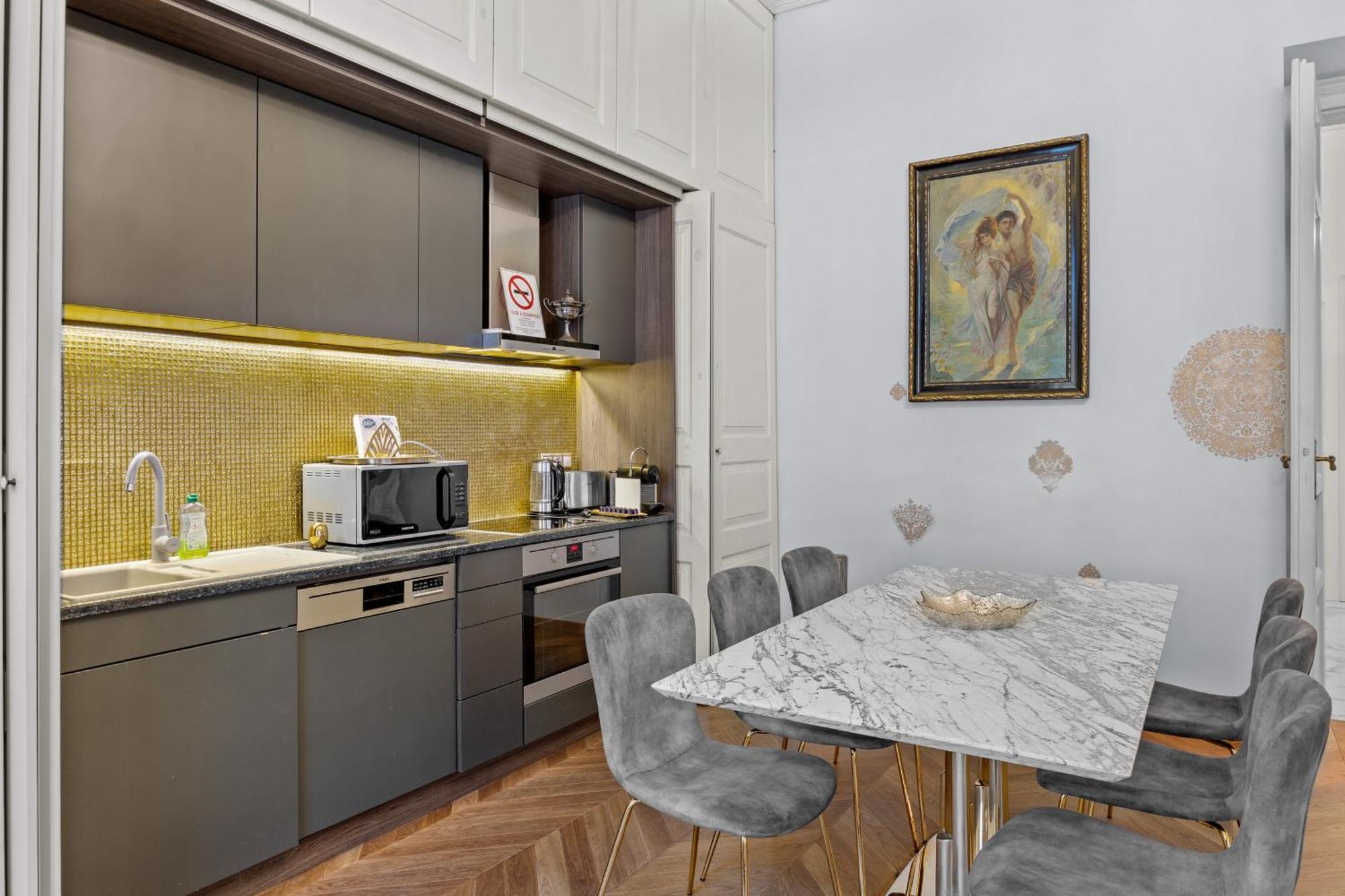 Count Zrinyi Luxourious Residence Budapest Extérieur photo