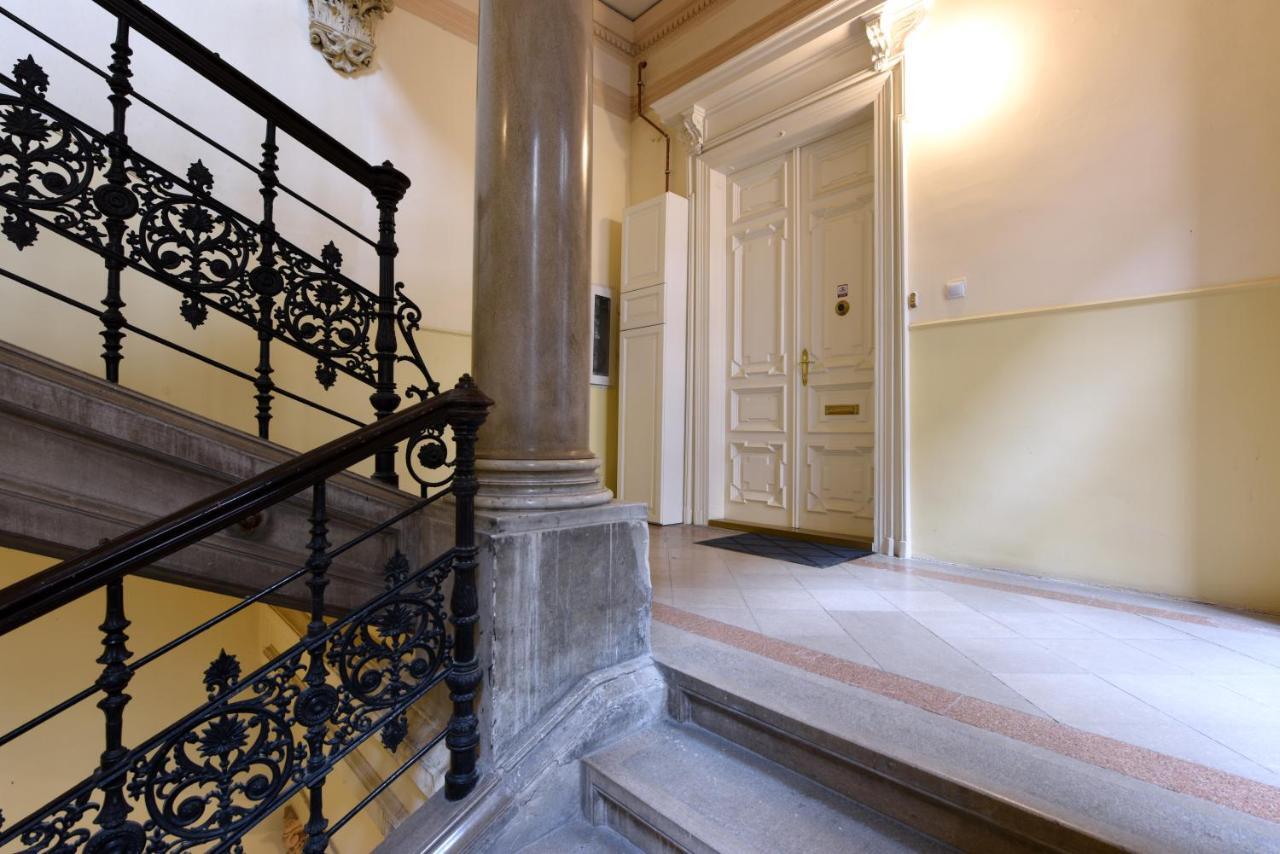 Count Zrinyi Luxourious Residence Budapest Extérieur photo