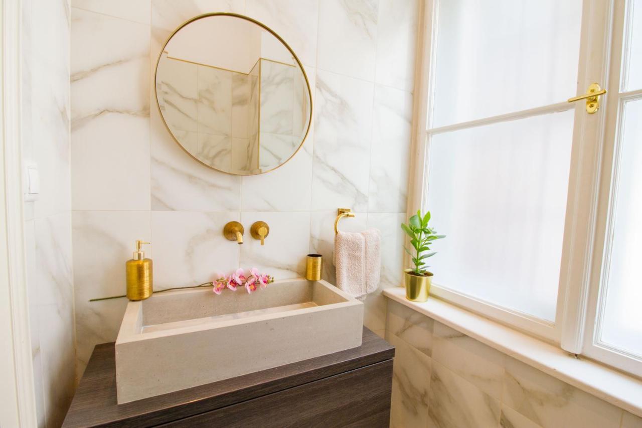 Count Zrinyi Luxourious Residence Budapest Extérieur photo